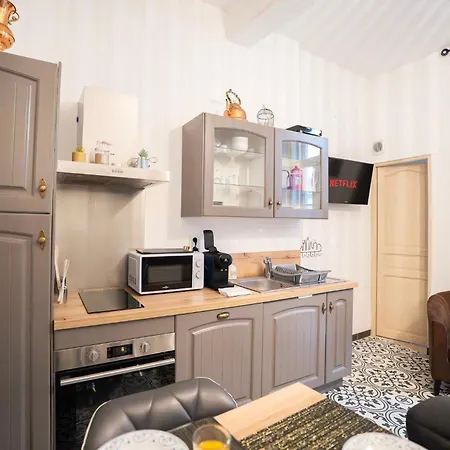 Apartament Charming With Sofa, Bed And Terrace-as *