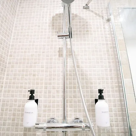 Charming With Sofa, Bed And Terrace-as Carcassonne