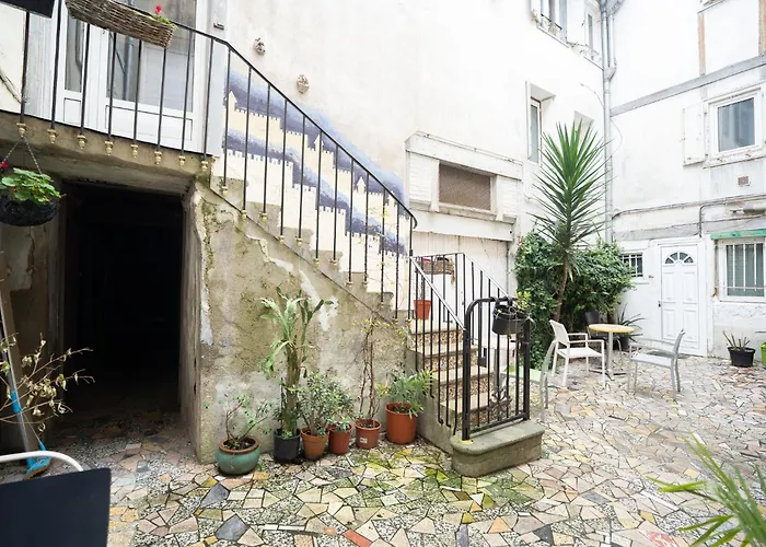 Charming With Sofa, Bed And Terrace-as Apartment *